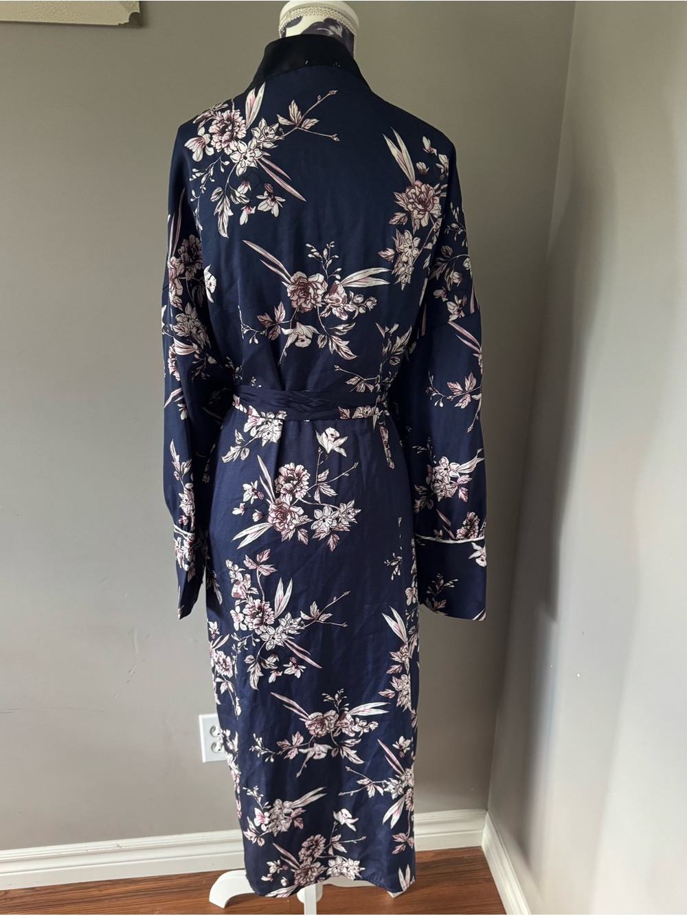 Navy Floral Kimono Robe with Black Trim - Picture 2 of 8